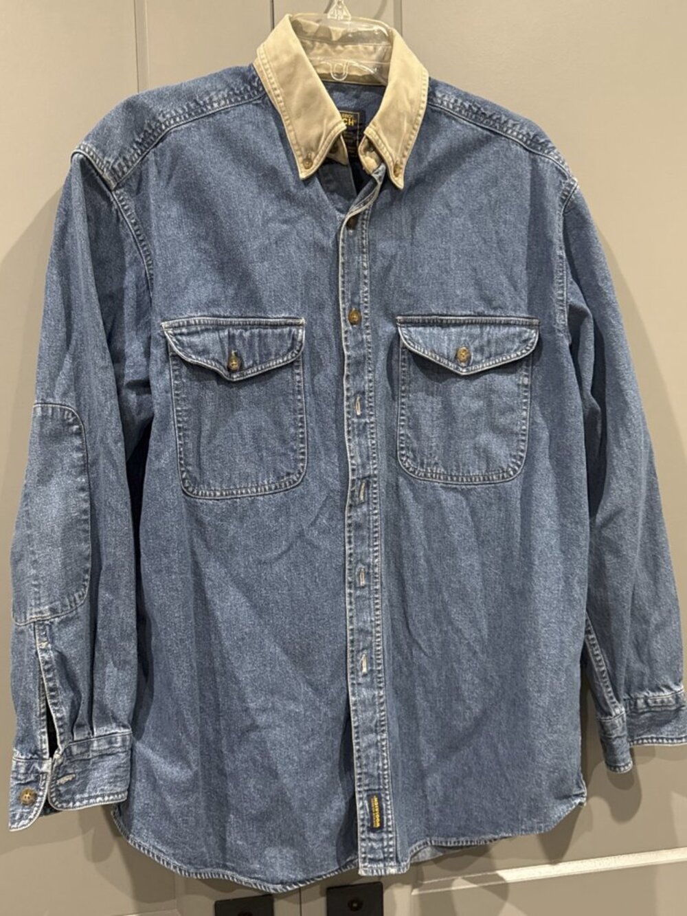 Woolrich Vintage Men’s Denim Long Sleeve Shirt With Tan Collar Size Medium